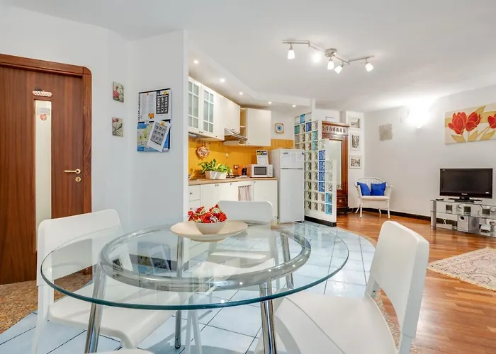 Guesthost - Casa Querida Central & Elegant Flat